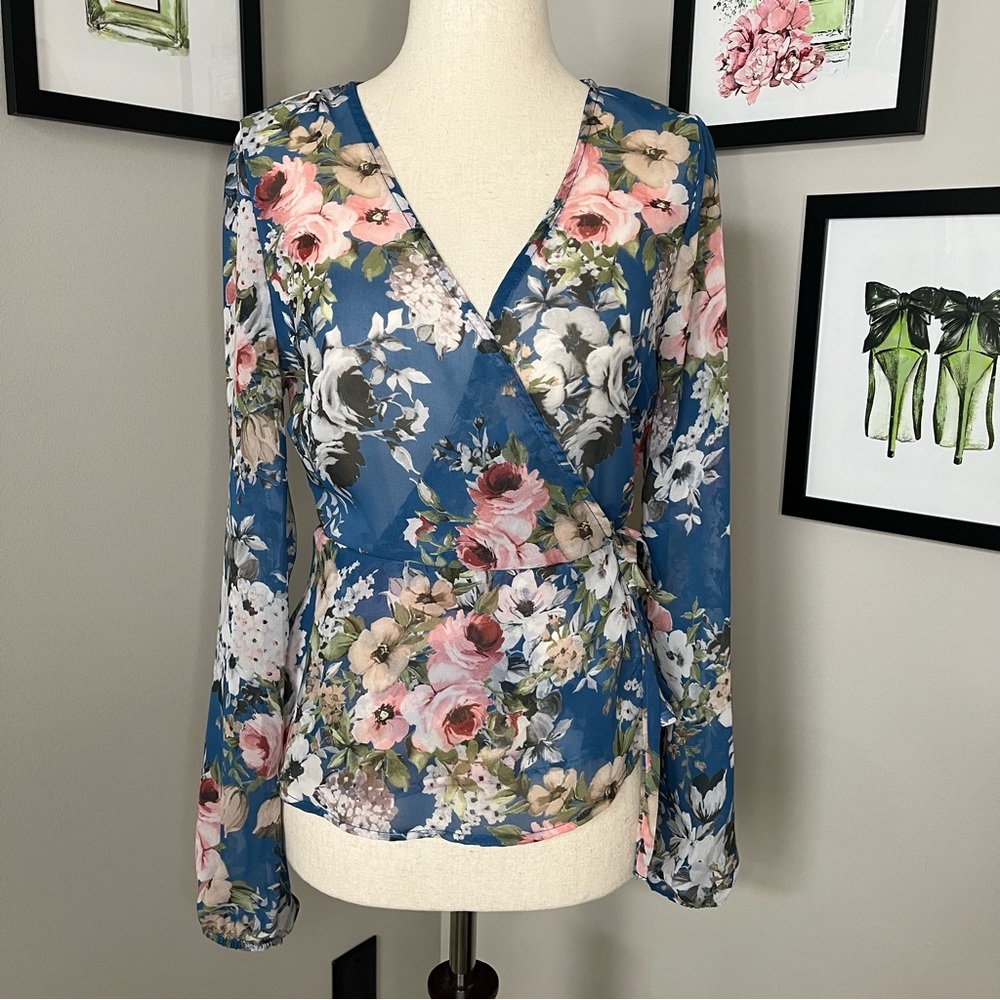 ⚠️ CLEARANCE ⚠️ Charlotte Russe Peplum Wrap Blouse
